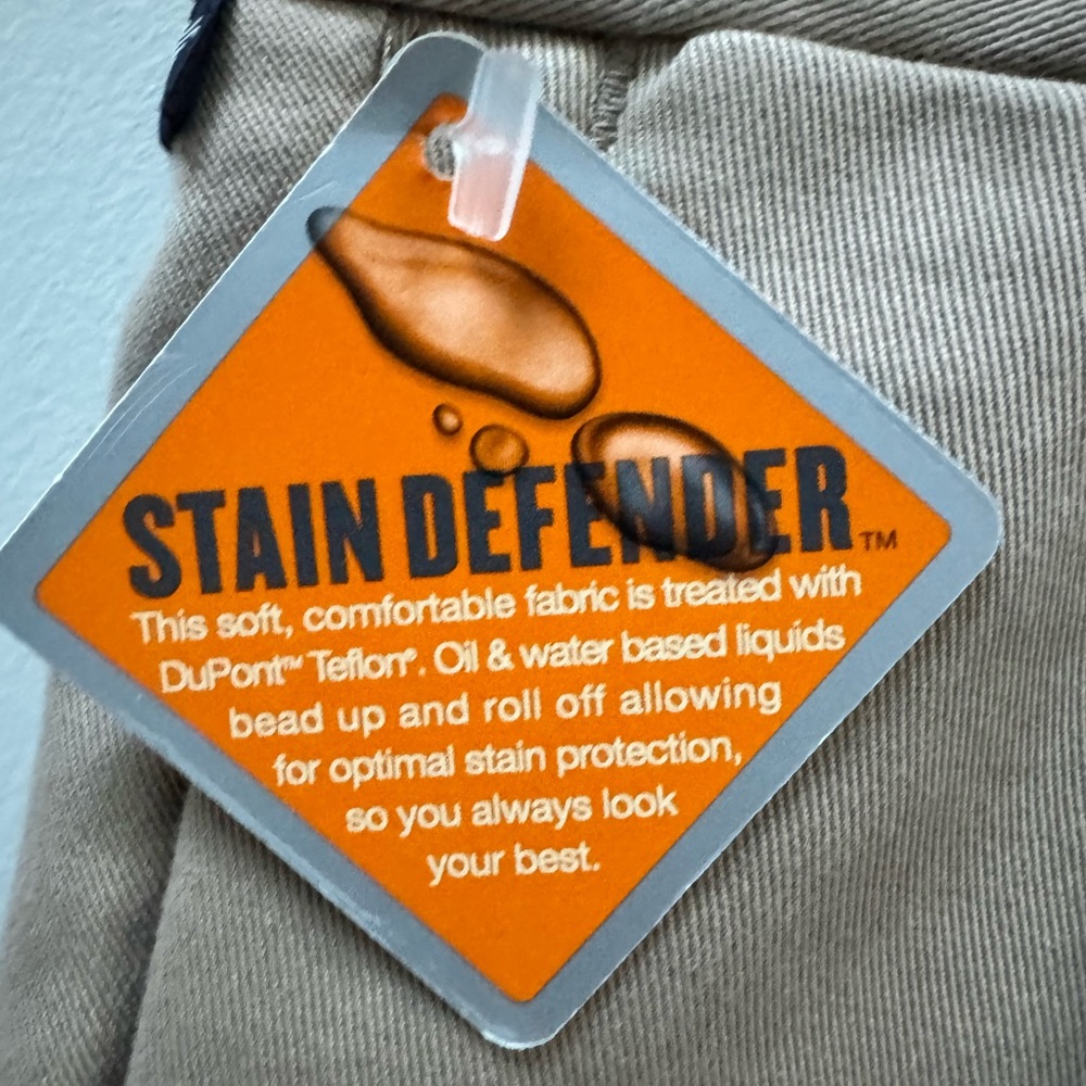 NWT Mens Dockers Classic Fit Stain Defender 33x30 Khaki - Picture 7 of 8